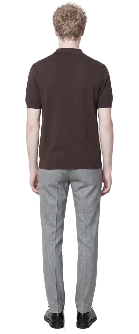 Garu Plus example in size M, back view
