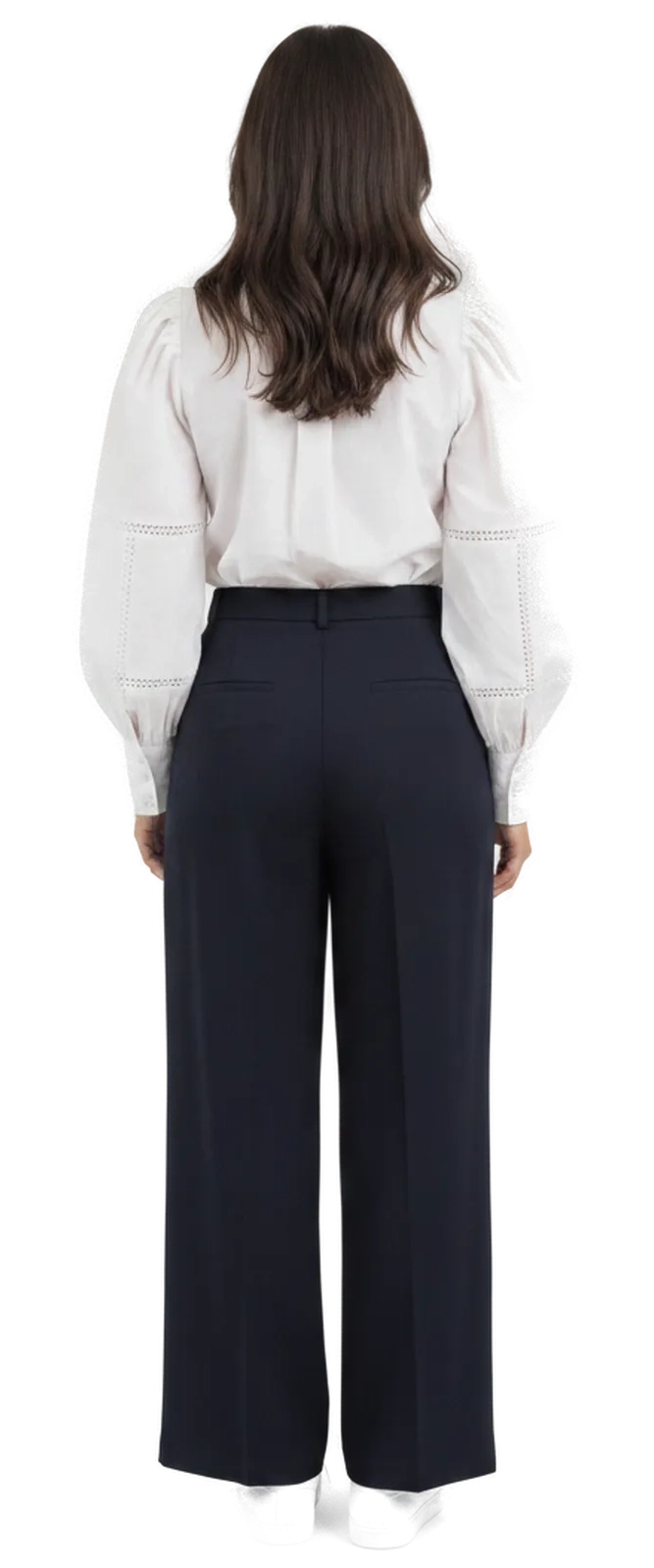 Garu try-on, back view